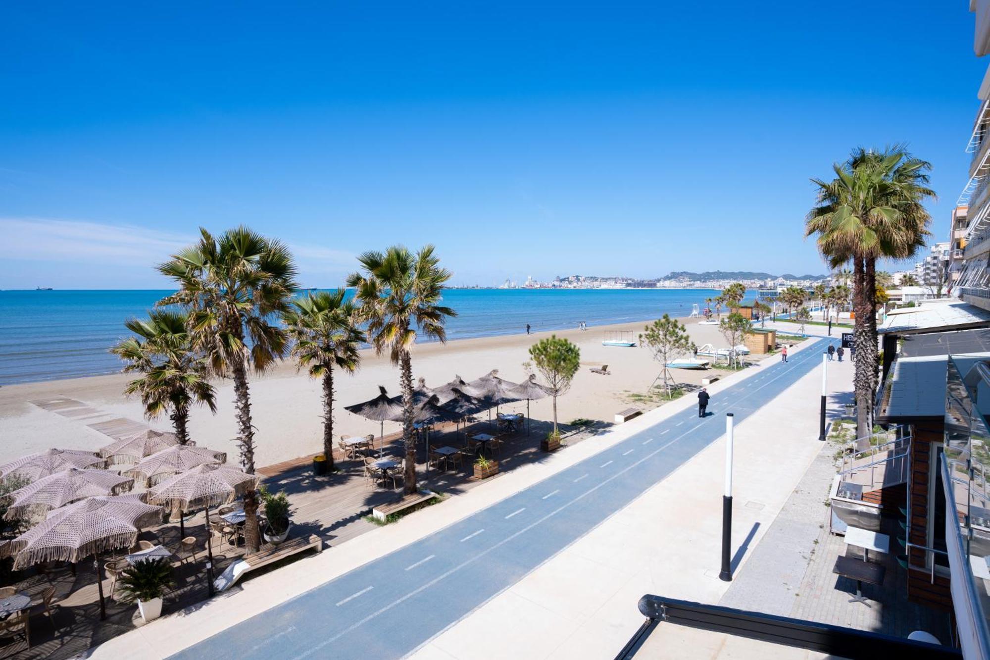 Sea View-Apartment On The Beach - Durrs2 Дуррес Экстерьер фото